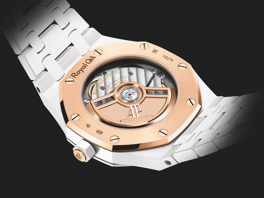 Audemars Piguet Unveils its First 34 mm Royal Oak Selfwinding in